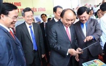 Thủ tướng Nguyễn Xuân Phúc dự Hội nghị xúc tiến đầu tư tỉnh Vĩnh Long