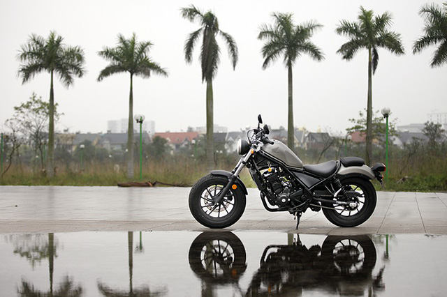 Yamaha đưa môtô 300cc chính hãng về Việt Nam