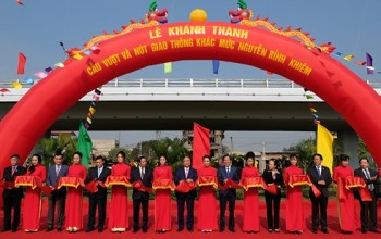 Thủ tướng dự Lễ khánh thành cầu vượt, nút giao thông Nguyễn Bỉnh Khiêm