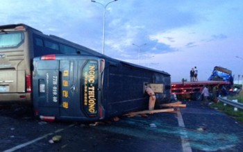 Tai nạn liên hoàn trên cao tốc TP HCM – Long Thành – Dầu Giây
