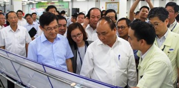 Thủ tướng Chính phủ Nguyễn Xuân Phúc làm việc với Samsung Thái Nguyên