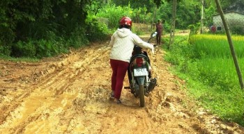 Người dân Tân Khánh, Bàn Đạt, Phú Bình mong chờ nâng cấp, sửa chữa đường liên xã