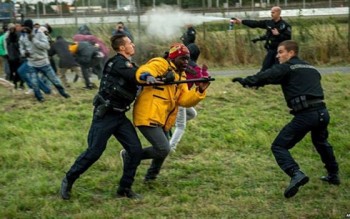 Gỡ bỏ “Rừng tị nạn Calais” – ý nghĩa chính trị hơn hiệu quả thực tế