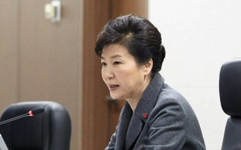 Tổng thống Hàn Quốc nỗ lực tháo ngòi nổ căng thẳng chính trị