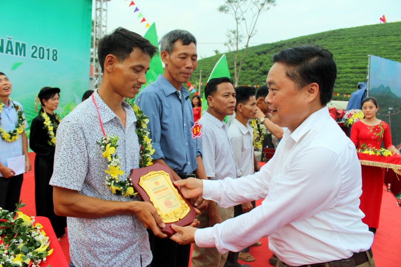 Vinh danh các làng nghề chè huyện Định Hóa lần thứ nhất
