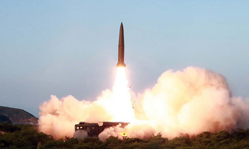 Triều Tiên tiếp tục phóng tên lửa, dọa tìm 'con đường mới'
