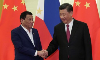Duterte cho phép đóng dấu vào hộ chiếu in 'đường 9 đoạn' của Trung Quốc