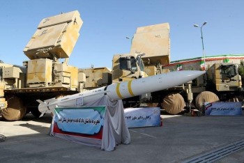Tư lệnh IRGC: Iran đã bắn thử nghiệm một tên lửa mới