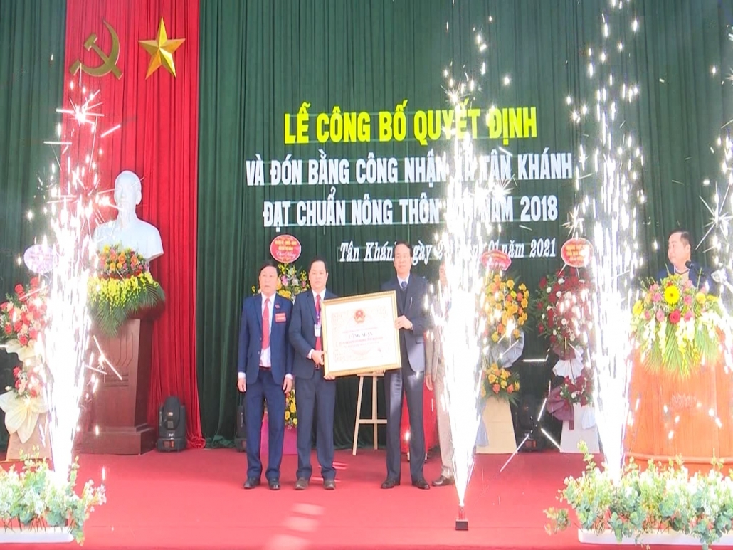 Công bố xã Tân Khánh, huyện Phú Bình đạt chuẩn nông thôn mới
