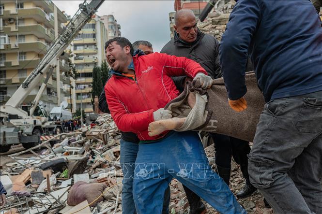 Số người chết do động đất tại Thổ Nhĩ Kỳ, Syria tăng lên gần 5.000