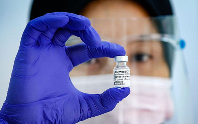 Thế giới vượt mốc 135 triệu ca Covid-19, World Bank cam kết tài trợ 2 tỷ USD để cung cấp vaccine