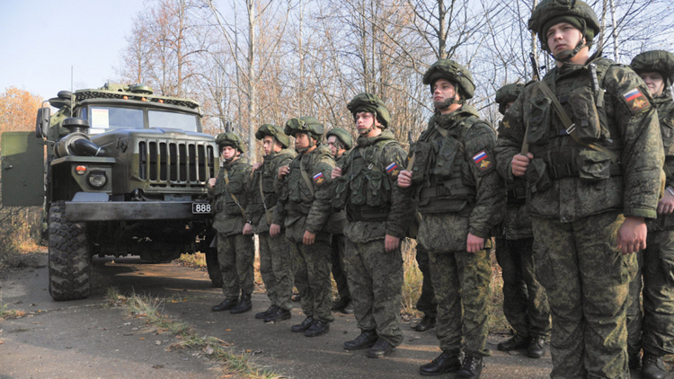 Nga ra lệnh rút dần quân từ biên giới gần Ukraine