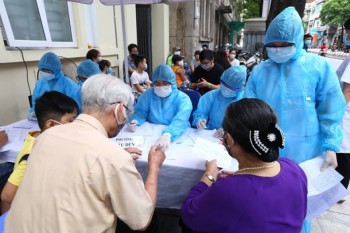 Việt Nam thêm 4 ca dương tính, tổng cộng có 590 ca mắc COVID-19