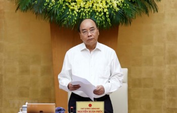Thủ tướng Nguyễn Xuân Phúc: Không để đứt gãy nền kinh tế