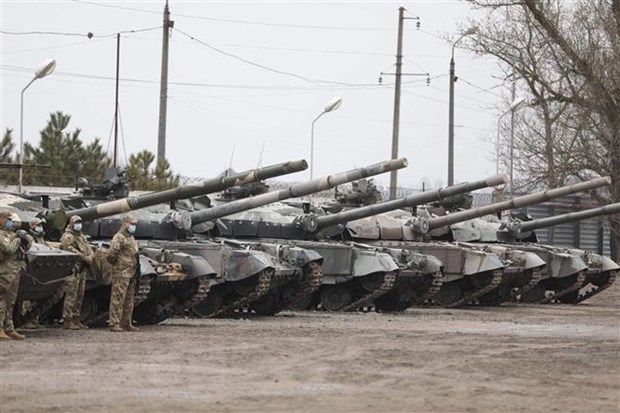 Quốc hội Đức phê chuẩn cung cấp vũ khí hạng nặng cho Ukraine