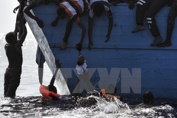 Gần 100 người di cư bị mất tích ở ngoài khơi bờ biển Libya