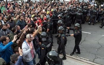 Tây Ban Nha thiệt hại 1 tỷ euro vì khủng hoảng Catalonia
