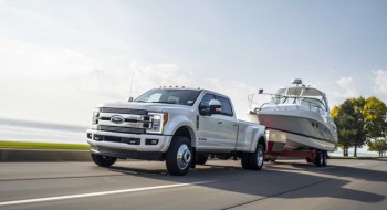 Ford bị kiện gian lận khí thải của xe bán tải