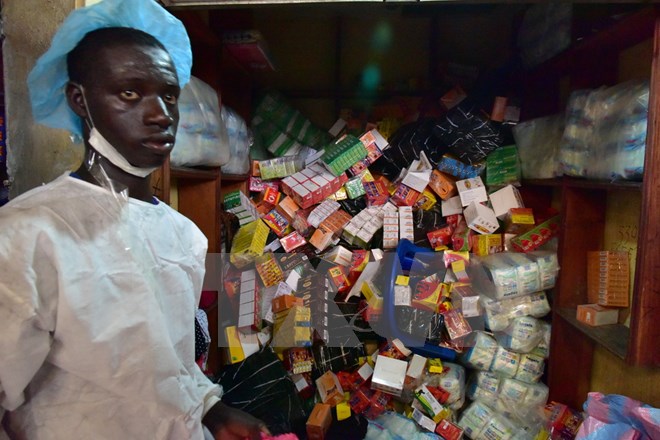 Hàng chục nghìn người châu Phi chết mỗi năm vì thuốc giả tràn lan