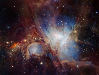 NASA đưa người xem ‘bay’ qua tinh vân Orion bằng chuyến đi 3D