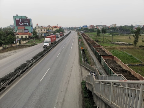 tai nan tham khoc o hai duong cau vuot thiet ke kieu bay nguoi di bo