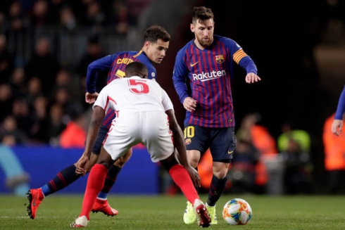 Lionel Messi và Coutinho thay nhau toả sáng, Barca “huỷ diệt” Sevilla
