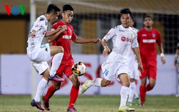 Hà Nội FC và Than Quảng Ninh phải thuê sân đá AFC Cup