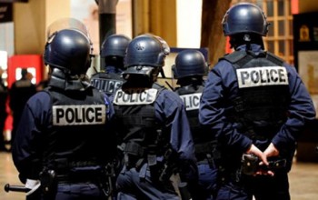Pháp căng thẳng vì bạo lực gia tăng ở ngoại ô Paris