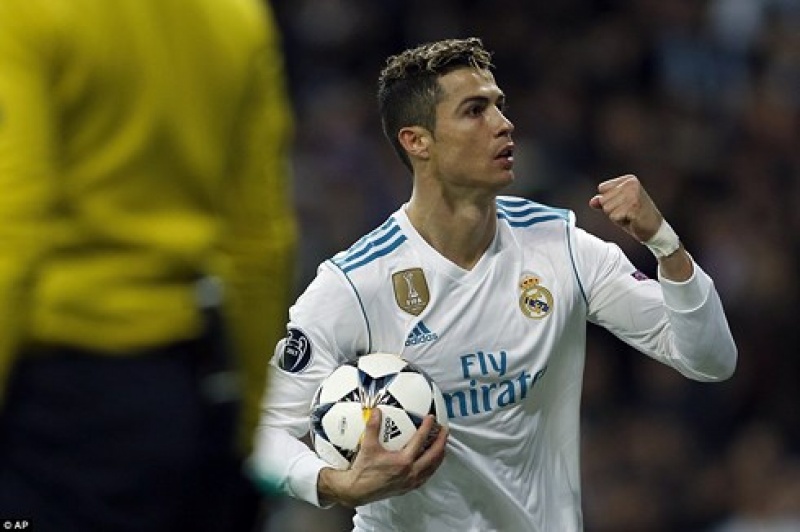 Ronaldo ghi cú đúp, Real giành chiến thắng ấn tượng trước PSG