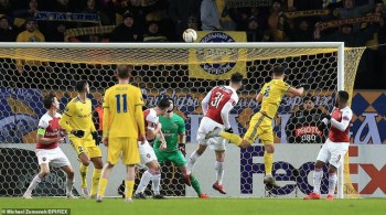 Arsenal bất ngờ thất bại, Chelsea giành chiến thắng quý giá ở Europa League