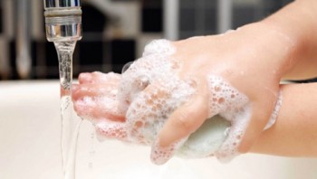 Chỉ có gần 20% người Việt thường xuyên rửa tay với xà phòng