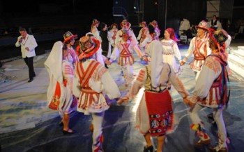 Những vũ công Rumani “nhảy múa như bay” đến Việt Nam