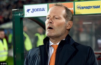 Thua đau trên sân Bulgaria, Hà Lan mất ngôi nhì bảng