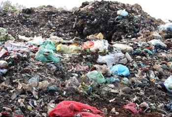 Bắc Ninh: Khu xử lý rác quá tải, người dân “sống chung" với ô nhiễm