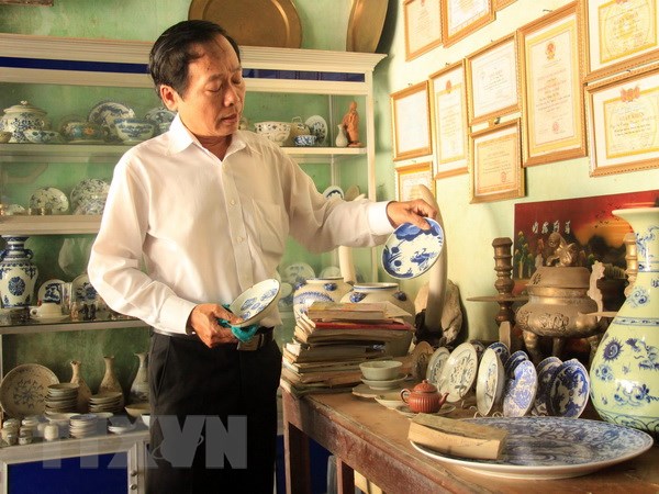 “Bảo tàng” hơn 1.000 cổ vật quý hiếm của thầy giáo Phương