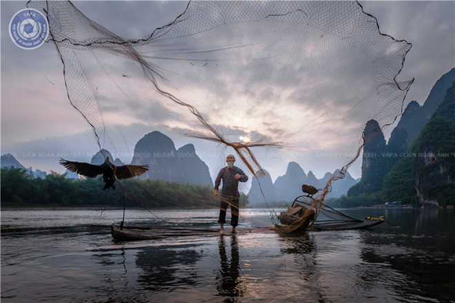 Thiên nhiên, con người thế giới qua ống kính nhiếp ảnh gia Việt Nam