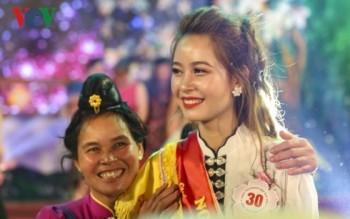 Thí sinh Lò Thị Vui đăng quang Người đẹp Hoa Ban 2019