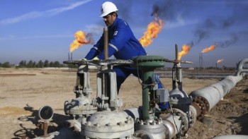 Mức cắt giảm sản lượng dầu của OPEC trong tháng Ba vượt cam kết
