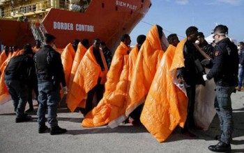 Chìm tàu ngoài khơi Lybia, gần 100 người mất tích
