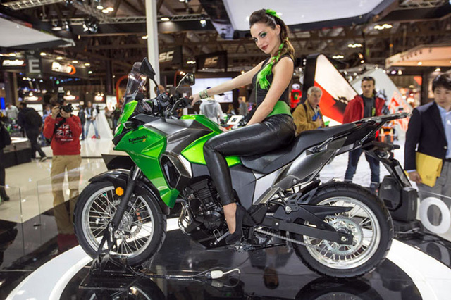 Xế phượt Kawasaki VersysX 300 ABS 2021 có giá hơn 145 triệu đồng