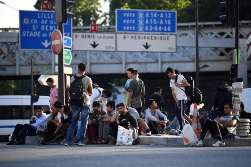 Hạ viện Pháp thông qua dự thảo luật nhập cư gây tranh cãi
