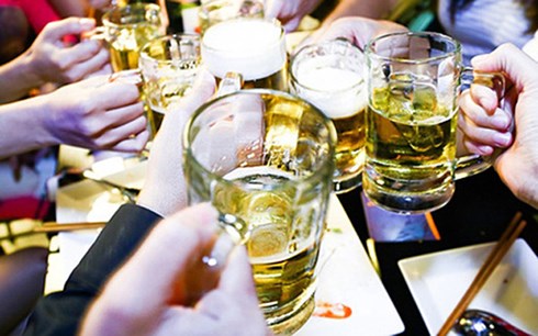 Cấm bán rượu, bia theo giờ: Lo ngại nhiều hệ lụy khó lường?