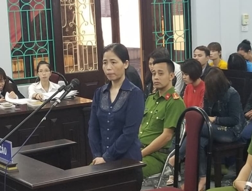 Xét xử nữ y sĩ gây bệnh sùi mào gà cho 117 trẻ ở Hưng Yên