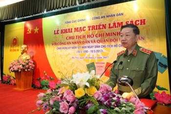 Khai mạc triển lãm sách về Chủ tịch Hồ Chí Minh