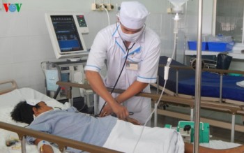 Bình Thuận: Cả gia đình nhập viện vì ăn ốc biển độc