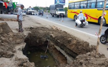 Dân Tiền Giang "kêu cứu" vì công trình thi công gây tai nạn giao thông