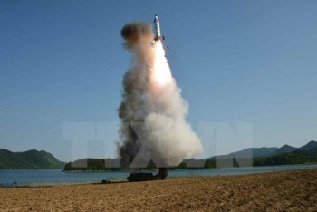 Trung Quốc kêu gọi đối thoại sau vụ phóng tên lửa của Triều Tiên