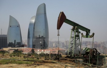 Giá dầu thế giới nối dài đà tăng trước thềm cuộc họp OPEC