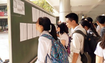 Hơn 5.000 thí sinh thi môn đầu tiên vào lớp 10 Chuyên ĐH Sư Phạm Hà Nội