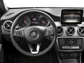 Mercedes-Benz lập kỉ lục triệu hồi xe tại Việt Nam